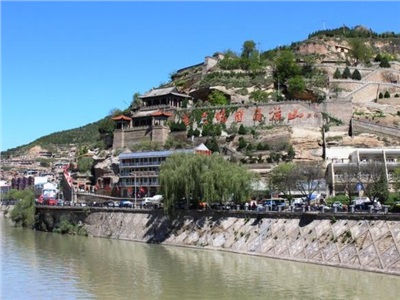 投資規(guī)模，旅游地的瘋狂炒料