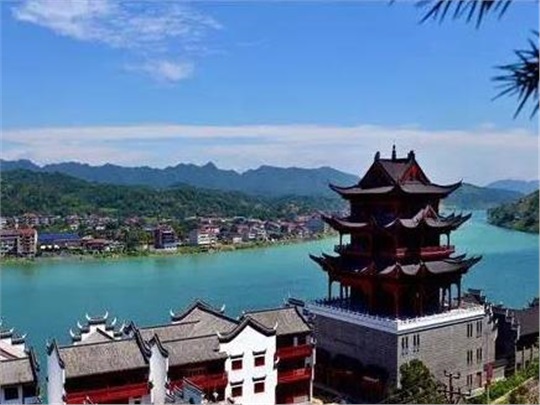 “彭”友說“劃” · 湖南“市場主導(dǎo)、產(chǎn)業(yè)支撐”的全國特色小鎮(zhèn)， 創(chuàng)新培育一二三產(chǎn)聯(lián)動